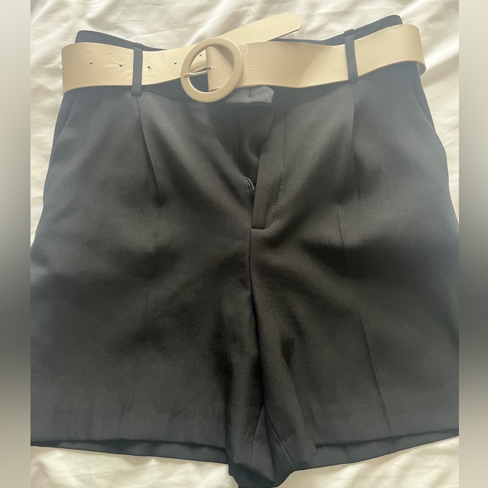 BRAND NEW Zara Black Belted Shorts